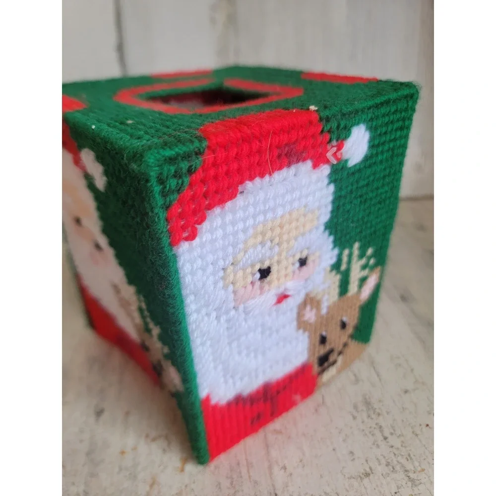 Vintage Santa Claus reindeer tissue box knit pattern home decor display